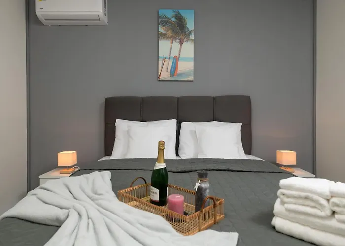 Lili Near The * Пореч